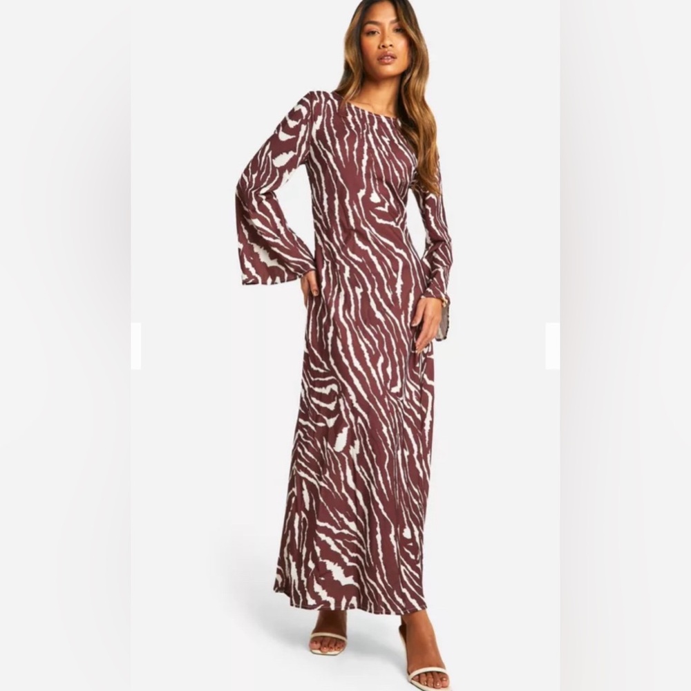 BRAND NEW with tags Zebra Flare Sleeve Maxi Dress - size 6